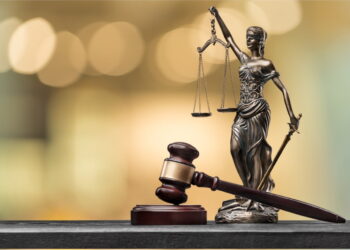 Decisão Curiosa: Juiz Manda Reativar WhatsApp