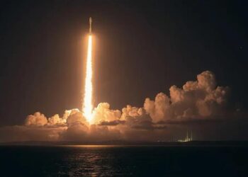 SpaceX comemora 250º lançamento da Starlink com imagem espetacular