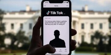 Trump compartilha vídeo no TikTok e afirma ter salvado a plataforma