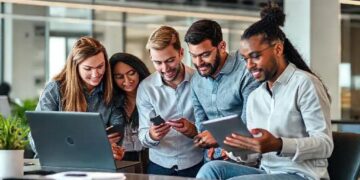 Brasil é líder em salários de tecnologia na América Latina em 2025